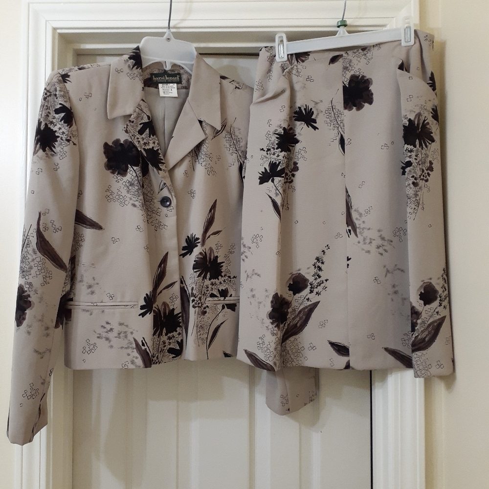 Harve Benard Skirt  Suit